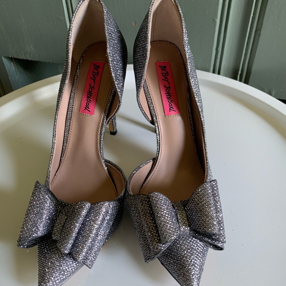 Betsy Johnson prince heel brand new worn once